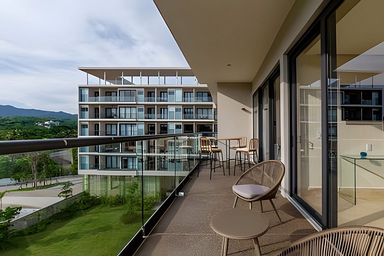 Zantamar 2 bdr new condo