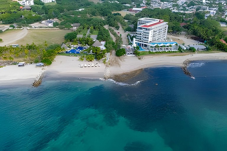 Zantamar 2 bdr new condo