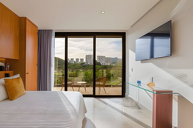 Zantamar 2 bdr new condo