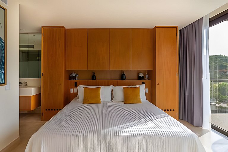 Zantamar 2 bdr new condo