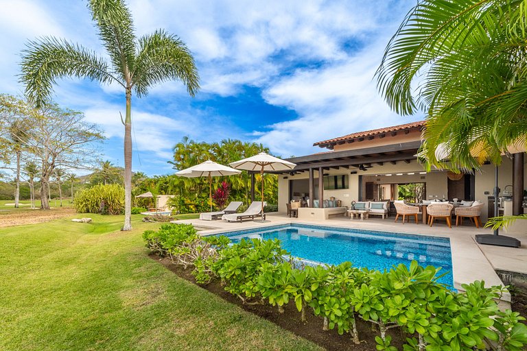 Tale of the Whale | Oceanview Luxury Villa at Mita