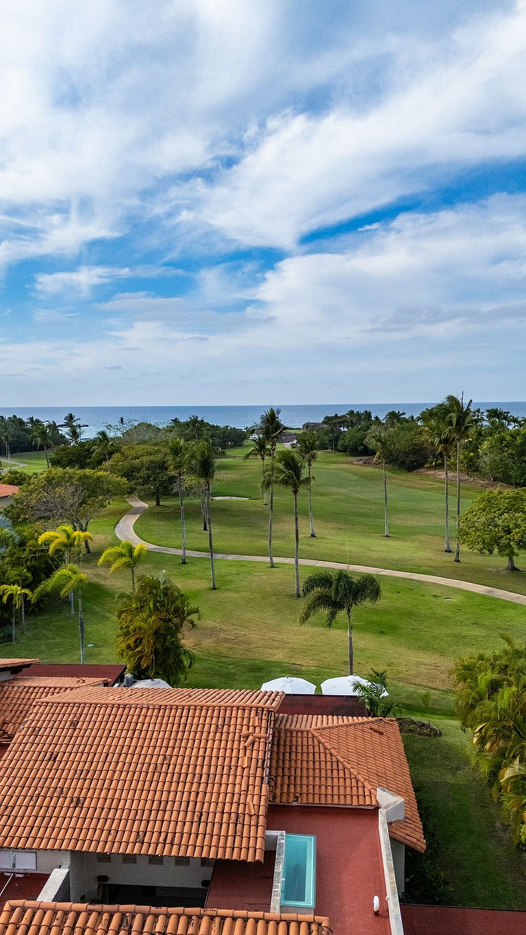 Tale of the Whale | Oceanview Luxury Villa at Mita