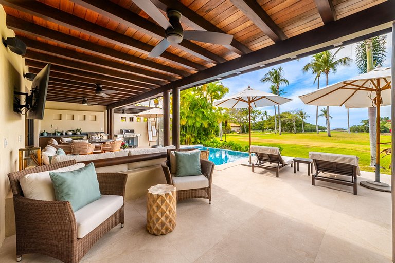 Tale of the Whale | Oceanview Luxury Villa at Mita