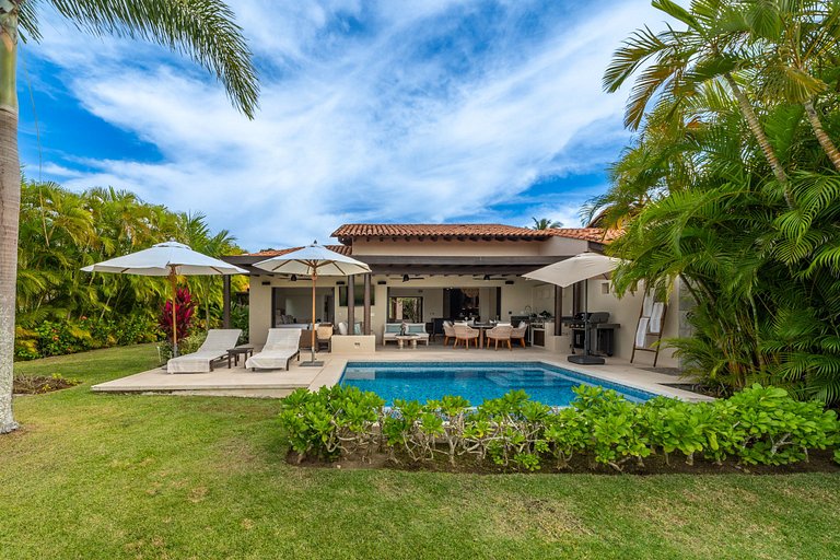 Tale of the Whale | Oceanview Luxury Villa at Mita